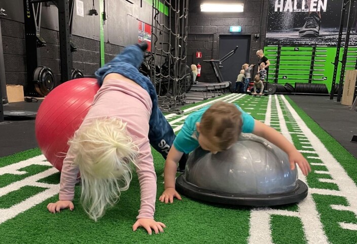 Her trener treåringene Crossfit Her trener treåringene Crossfit