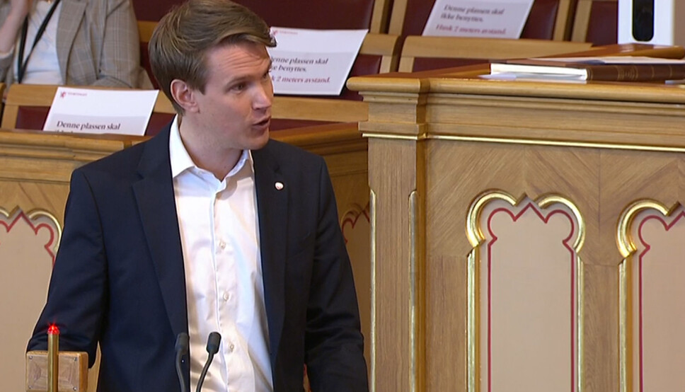 Torstein Tvedt Solberg (Ap) stilte statsråden en rekke spørsmål om endringer i barnehageloven.