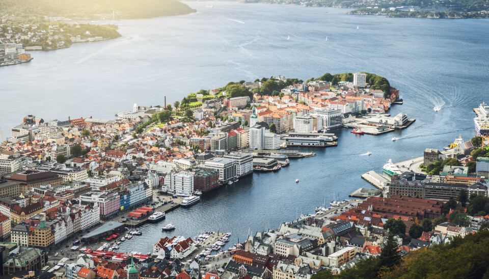 Nå får ansatte i skoler og barnehager i Bergen tilbud om sin andre vaksinedose.