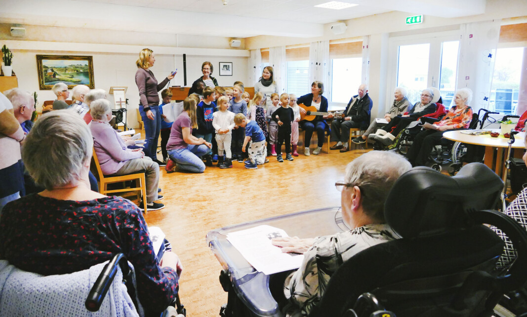På nyåret starter prosjektet Generasjonssang, der barnehagebarn skal synge sammen med eldre på institusjon. På nyåret starter prosjektet Generasjonssang, der barnehagebarn skal synge sammen med eldre på institusjon.