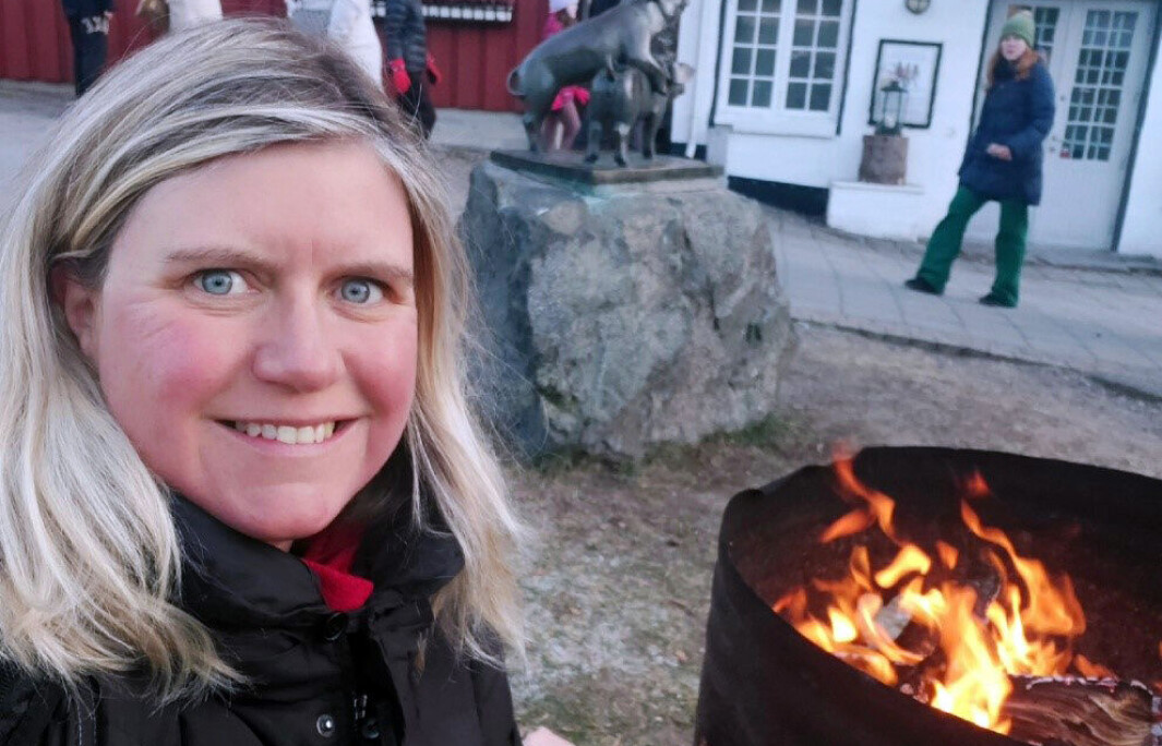 Barnehagelærer Kristin Berge dro i gang Facebook-siden «Nei til nye karanteneregler i barnehagen og skolen!», som nå har over 24 000 medlemmer. Barnehagelærer Kristin Berge dro i gang Facebook-siden «Nei til nye karanteneregler i barnehagen og skolen!», som nå har over 24 000 medlemmer.