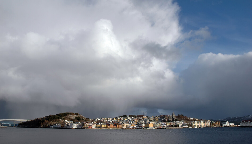 Kristiansund opplever høyt smittetrykk blant sine 24.000 innbyggere for tiden. Kristiansund opplever høyt smittetrykk blant sine 24.000 innbyggere for tiden.