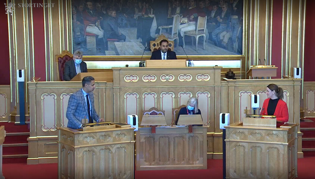 Abid Raja (V) og Tonje Brenna (Ap) er åpne for å snakke - både med med hverandre og andre partier - om private barnehager. Abid Raja (V) og Tonje Brenna (Ap) er åpne for å snakke - både med med hverandre og andre partier - om private barnehager.