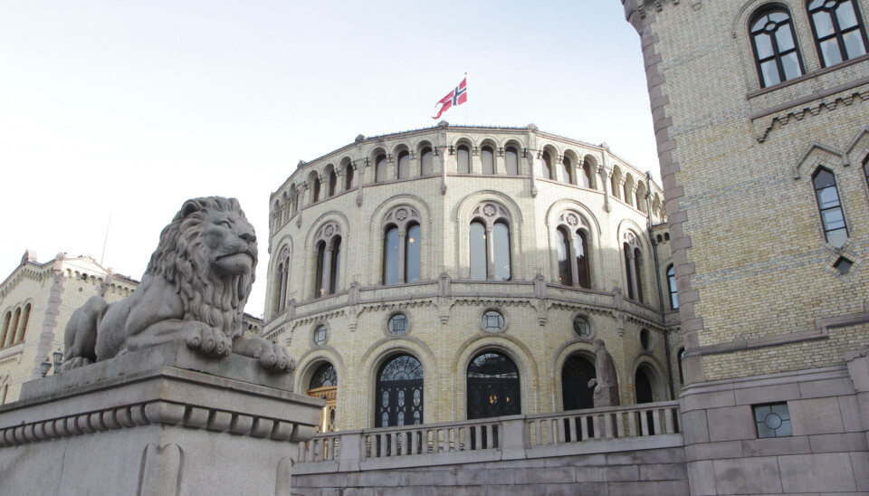Stortinget skal etter planen behandle saken tirsdag.