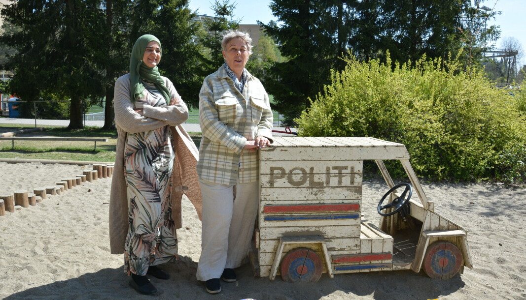Shabana Fazal, mangfoldskontakt, og Heidi Kristiansen, prosjektleder i oppvekstavdelingen i Bydel Stovner. Shabana Fazal, mangfoldskontakt, og Heidi Kristiansen, prosjektleder i oppvekstavdelingen i Bydel Stovner.