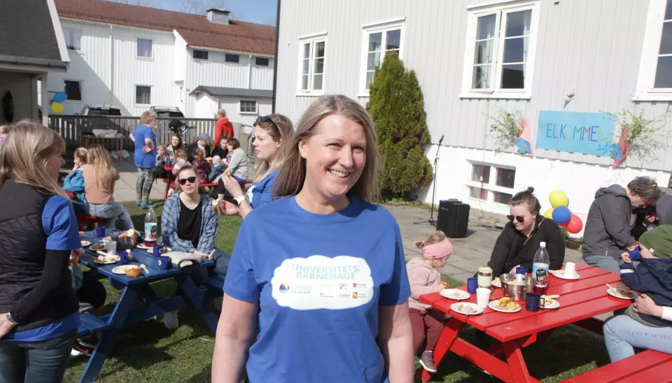 Styrer Tove Helén Olsen i Neståsen barnehage i Bodø, hadde invitert til fest mandag i anledning barnehagens nye status.