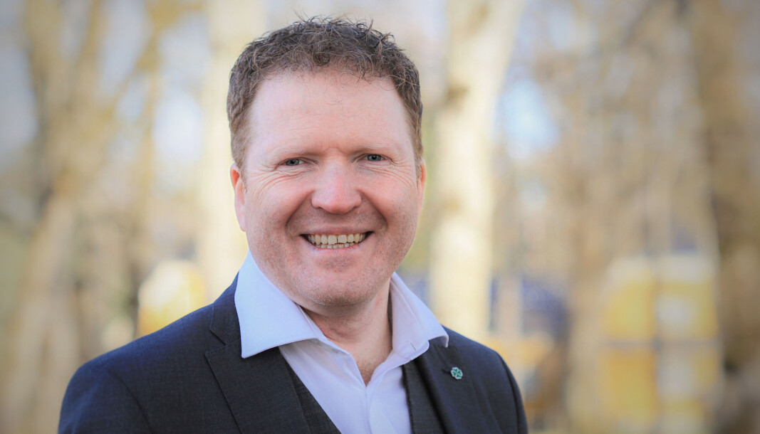 Kommunal- og distriktsminister Sigbjørn Gjelsvik (Sp) har ansvar for oppnevnelsen. Kommunal- og distriktsminister Sigbjørn Gjelsvik (Sp) har ansvar for oppnevnelsen.