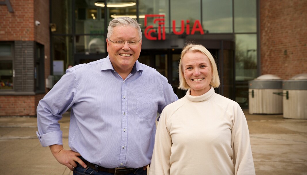 Morten Øgård og Linda Hye ved Senter for anvendt kommunalforskning ved UiA mener det er viktig å jobbe med forutsetningene for ledelse .