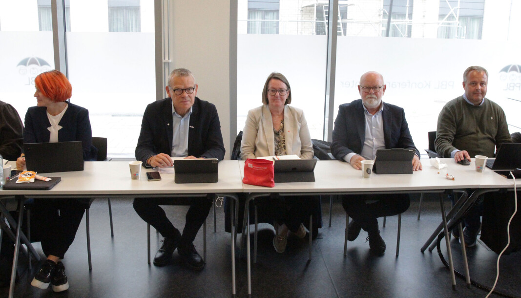 Trond Ellefsen (Delta), Anne Green Nilsen (Fagforbundet) og Terje Skyvulstad (Utdanningsforbundet), møtte PBL i Bodø tirsdag. Det ble et relativt kort møte. Trond Ellefsen (Delta), Anne Green Nilsen (Fagforbundet) og Terje Skyvulstad (Utdanningsforbundet), møtte PBL i Bodø tirsdag. Det ble et relativt kort møte.