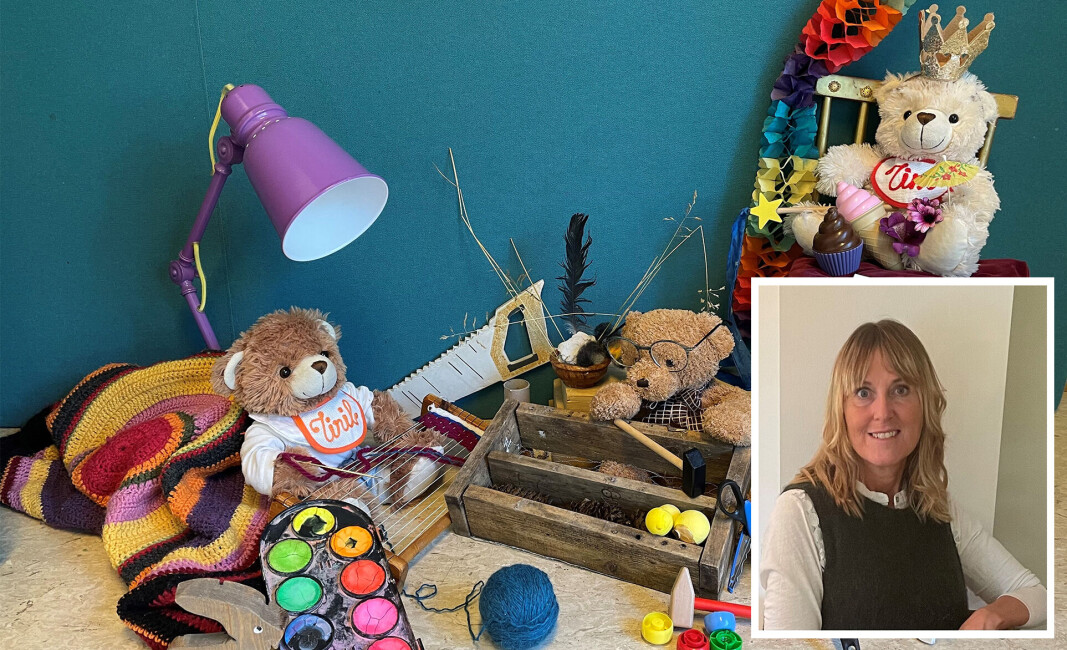 Bamsene Tim og Tiril kommer frem og leker i barnehagen etter barn og ansatte har gått hjem for dagen. Bamsene Tim og Tiril kommer frem og leker i barnehagen etter barn og ansatte har gått hjem for dagen.