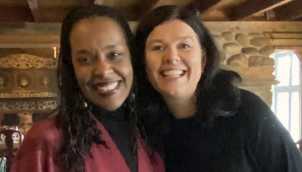 Shauna Ross og Randi Husby jobber begge med å fremme et nordisk barnesyn til stadig flere deler av verden. Shauna Ross er Head of Global Pedagogy Development i Dibber. Her sammen med eier Randi Husby.