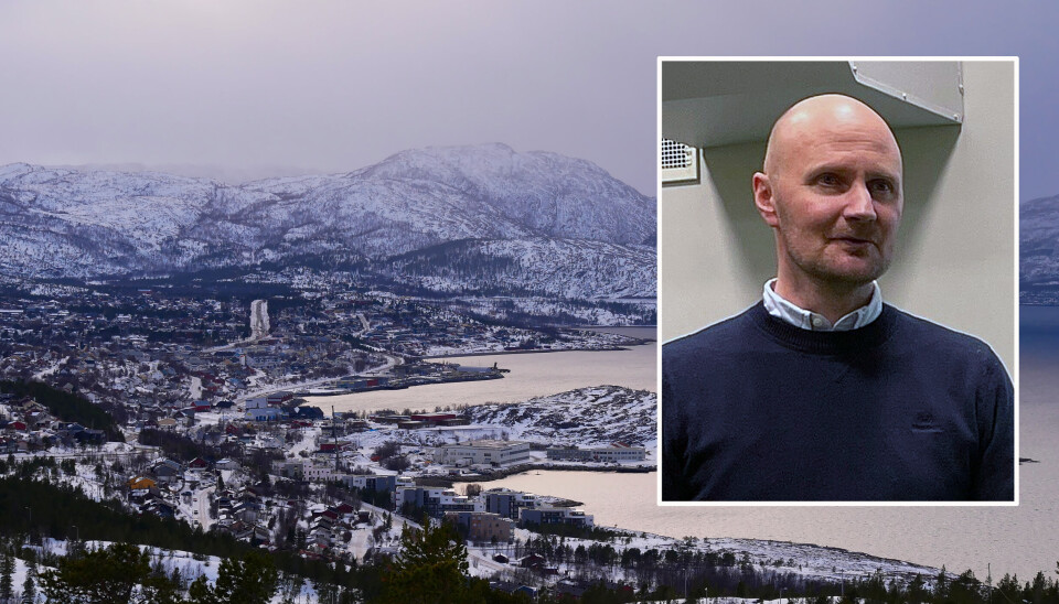 Tom Henry Elvedal-Johansen er leder i Utdanningsforbundet Alta, som nylig vedtok å jobbe for et nasjonalt kompetanselønnssystem for barnehagelærere. Tom Henry Elvedal-Johansen er leder i Utdanningsforbundet Alta, som nylig vedtok å jobbe for et nasjonalt kompetanselønnssystem for barnehagelærere.
