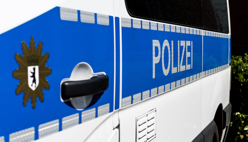 Politiet i Berlin og omegn har vært på utkikk etter en løve etter at de natt til torsdag mottok en nødmelding og en video av dyret som anses som troverdig.