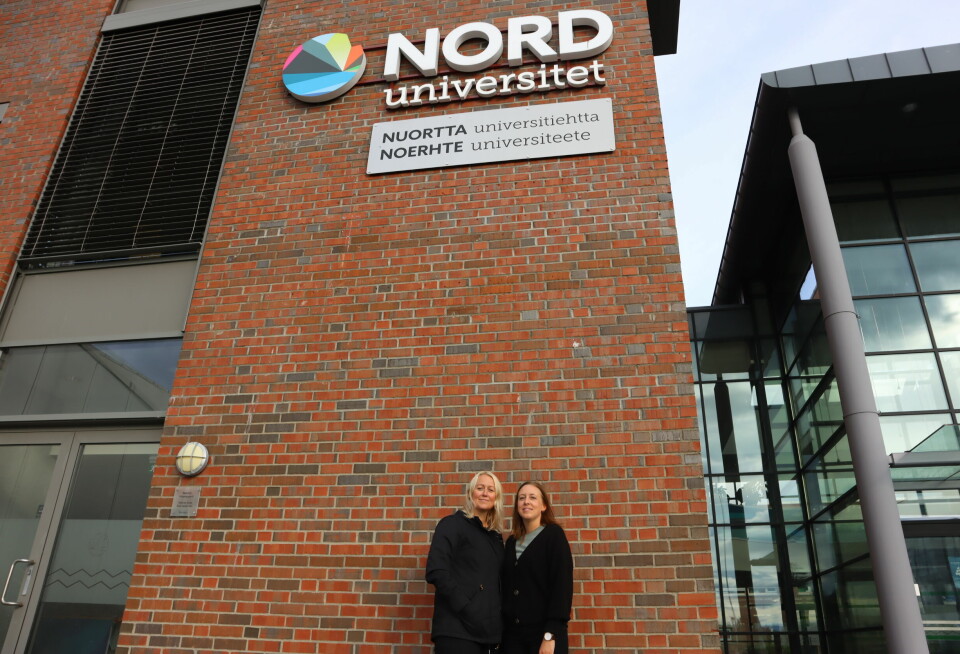 Carina Torstensen (39) og Ida Petrine Rånes (42) på første samling på Nord universitet. Værøy.