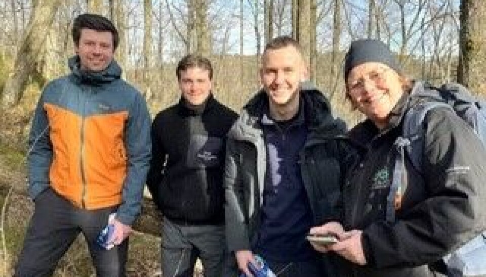 Gjengen fra Beehive Project har bistått barnehagen i oppstarten. Fra venstre utvikler Nikolai Eidsheim, markedssjef Andreas Madsen, daglig leder Christian Johannessen og styrer i Vikkilen barnehage Siren Solvik. Gjengen fra Beehive Project har bistått barnehagen i oppstarten. Fra venstre utvikler Nikolai Eidsheim, markedssjef Andreas Madsen, daglig leder Christian Johannessen og styrer i Vikkilen barnehage Siren Solvik.