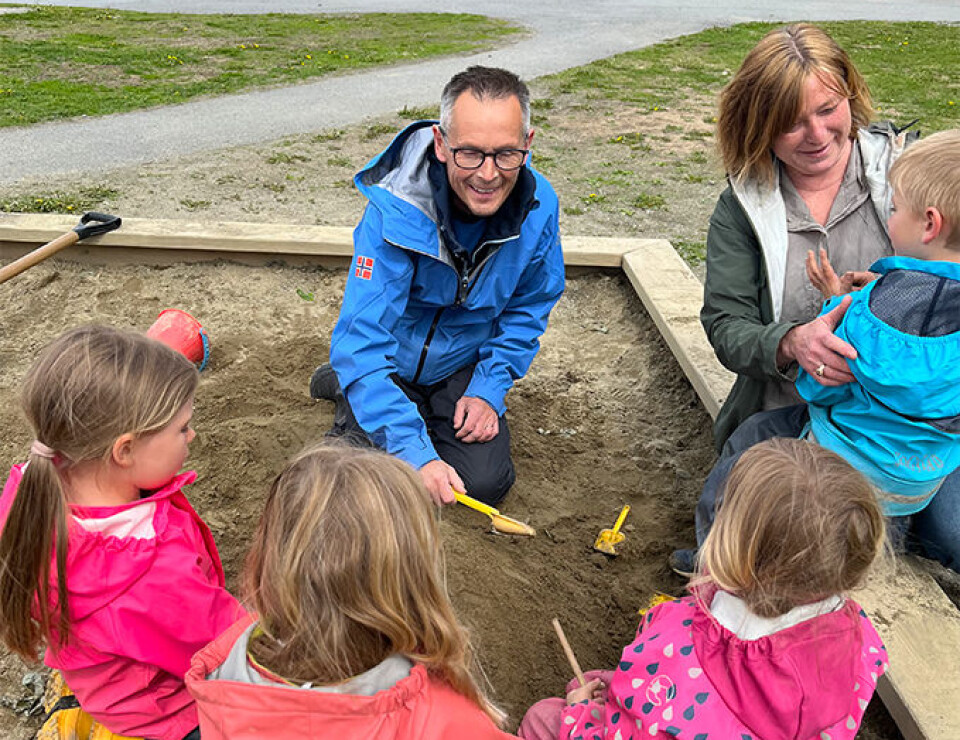 – Vi skal vise barna at vi har sett dem, og at vi kjenner dem godt, sier pedagogisk leder Freddy Henningsen og styrer Britt Helen Aavik.